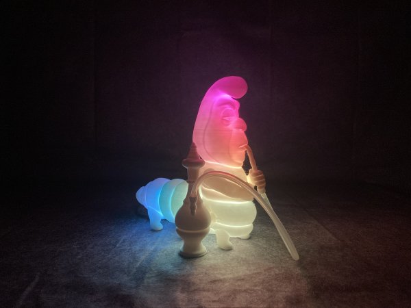 🐛 Leuchtende Raupe aus Alice im Wunderland– Magischer Farbenspieler