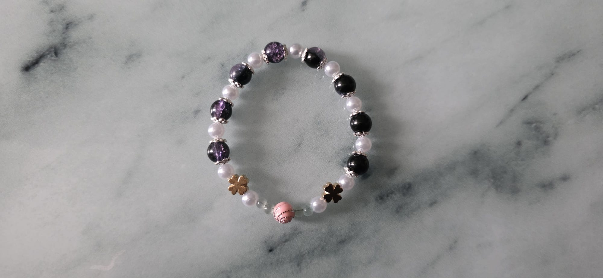 💜🌸 „Violet Charm Blossom – Lila Magie, sanftes Weiß &amp; ein Hauch Glück“ 🍀💫