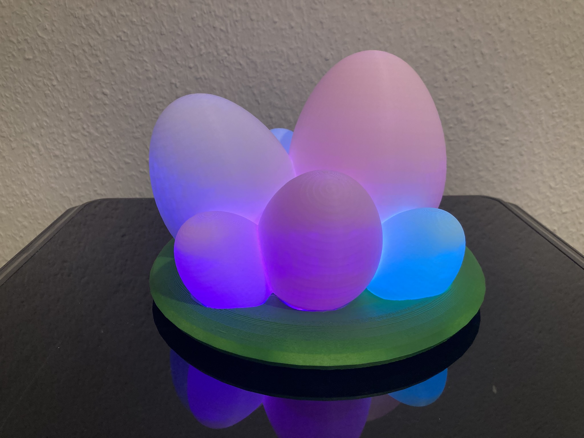 🌟 Handgefertigte LED-Osterlampe „EggGlow 3D“ – Farbwechsel, Effekte &amp; einzigartiges Blender-Design 🐣✨