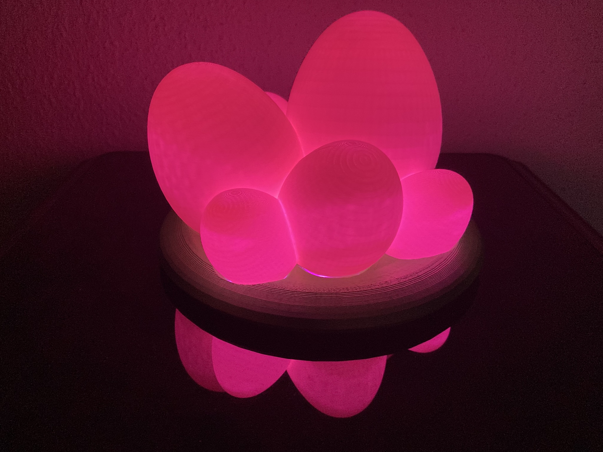 🌟 Handgefertigte LED-Osterlampe „EggGlow 3D“ – Farbwechsel, Effekte &amp; einzigartiges Blender-Design 🐣✨