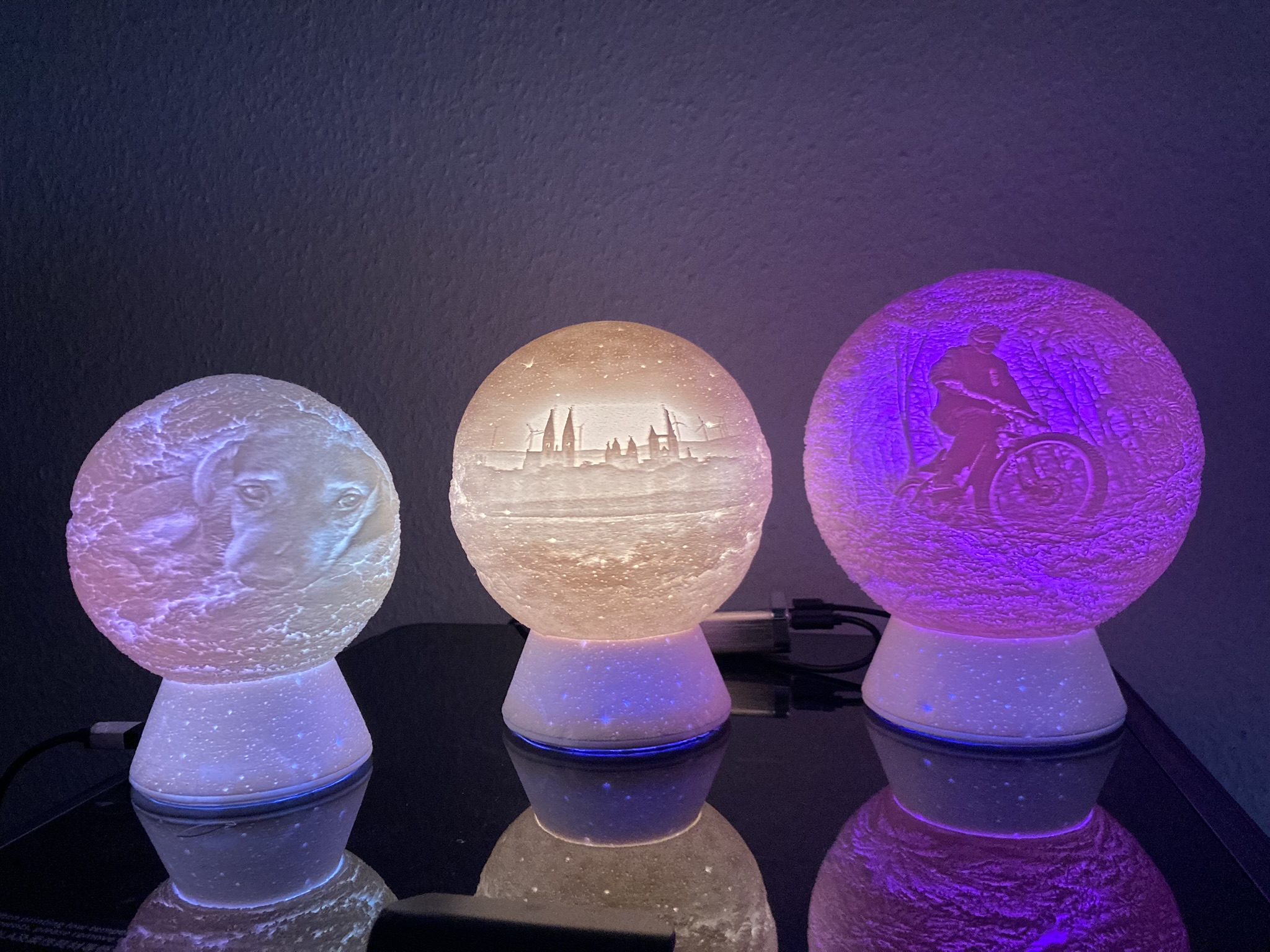 Personalisierte 3D-Fotolampe als Kugel mit Farbwechsel – individuelles Bild und Hintergrund als leuchtendes Geschenk