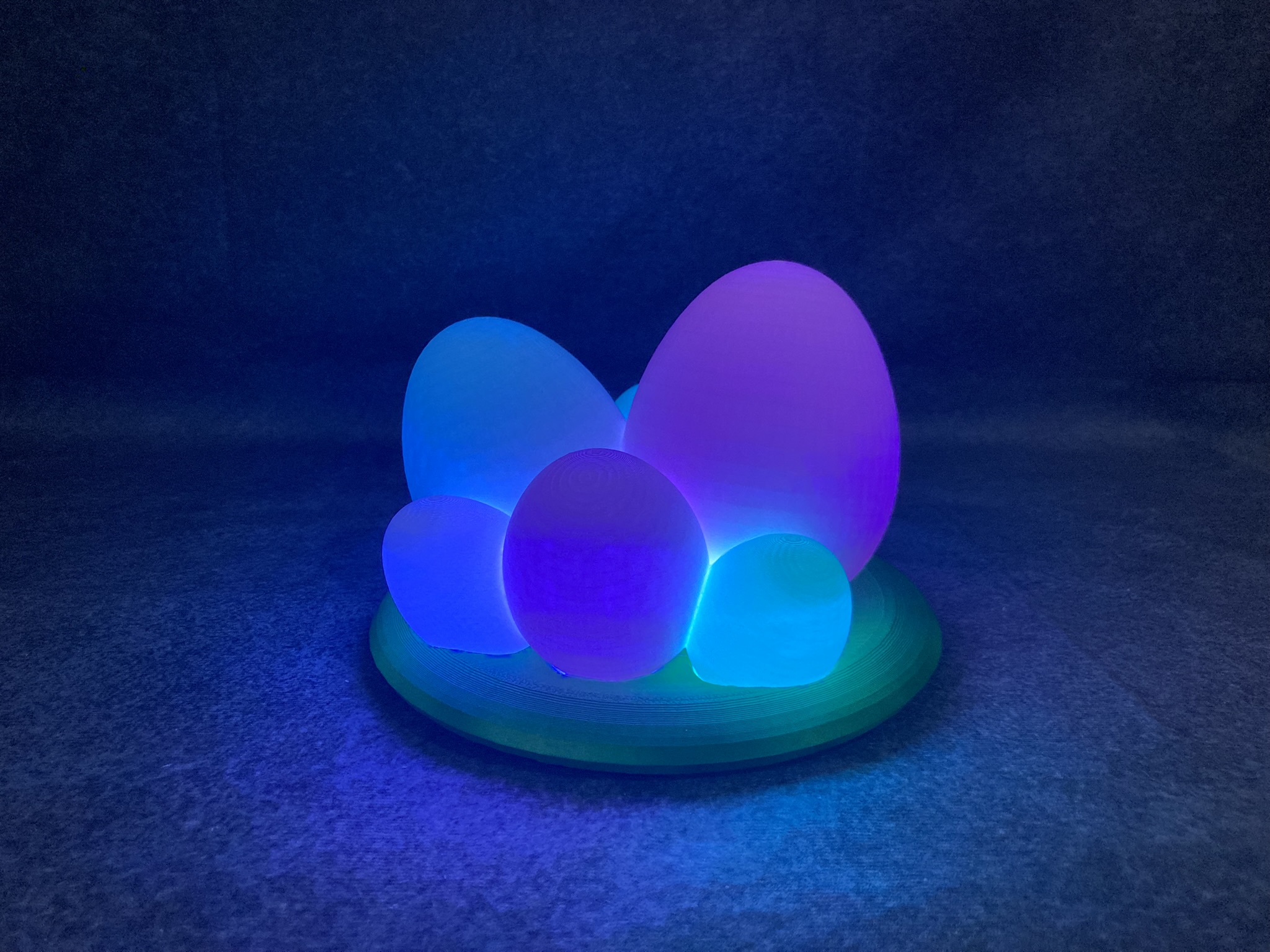 🌟 Handgefertigte LED-Osterlampe „EggGlow 3D“ – Farbwechsel, Effekte und einzigartiges Blender-Design 🐣✨
