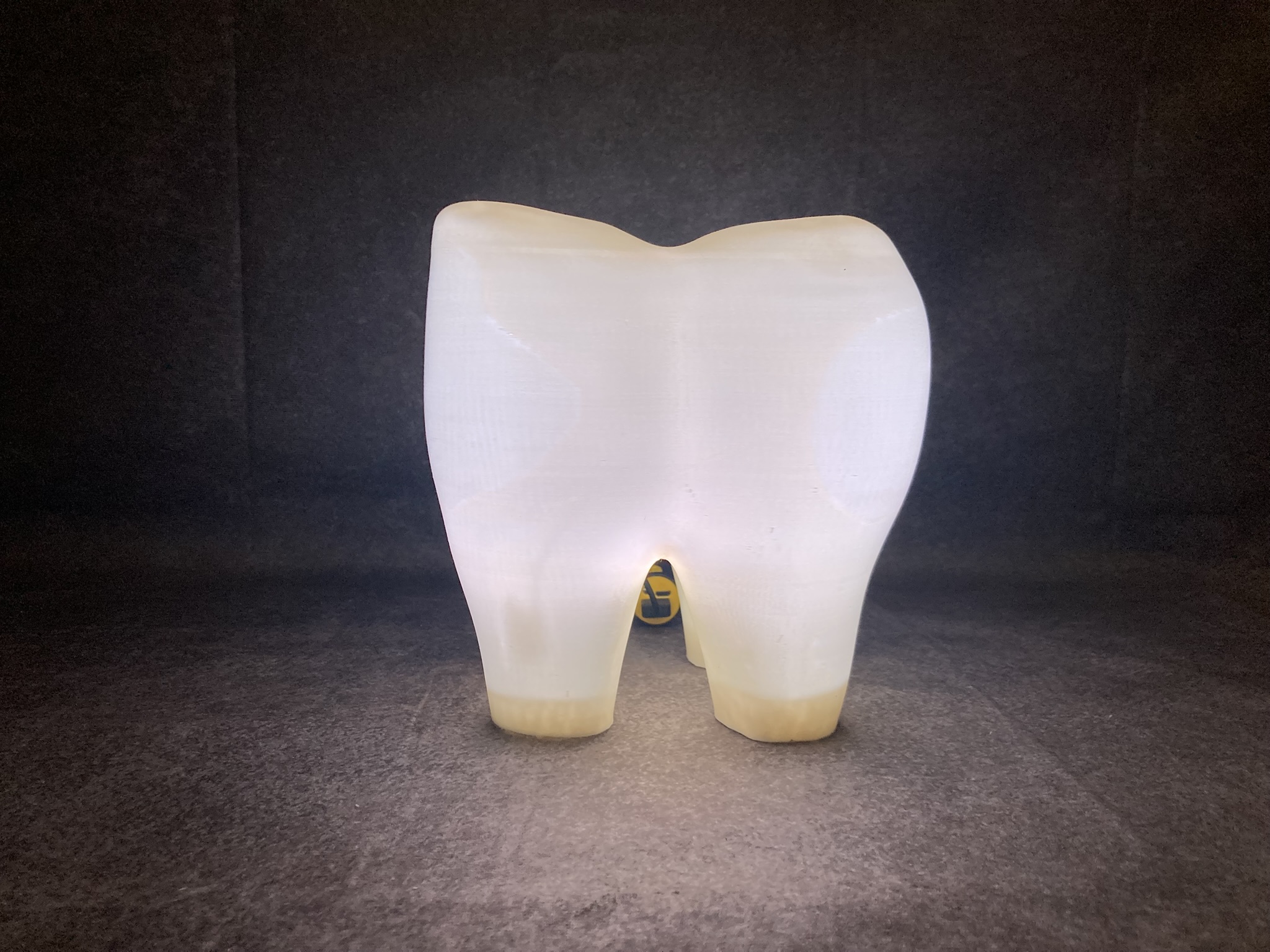 🦷 LED-Praxislicht „Leuchtender riesen Zahn“ – 3D-gedruckte Deko-Lampe mit adressierbaren Effekten, USB-C, Farb- und Funktionswahl